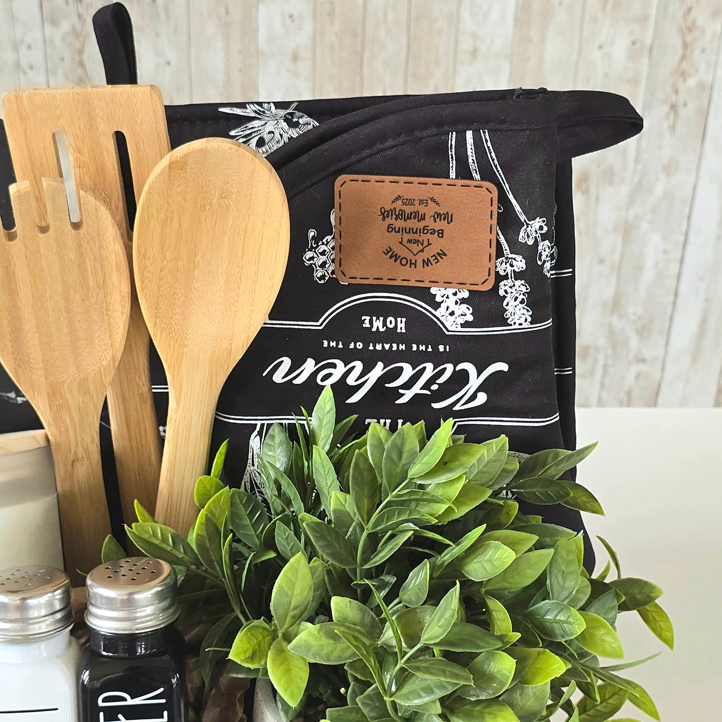 Gift Basket - Black