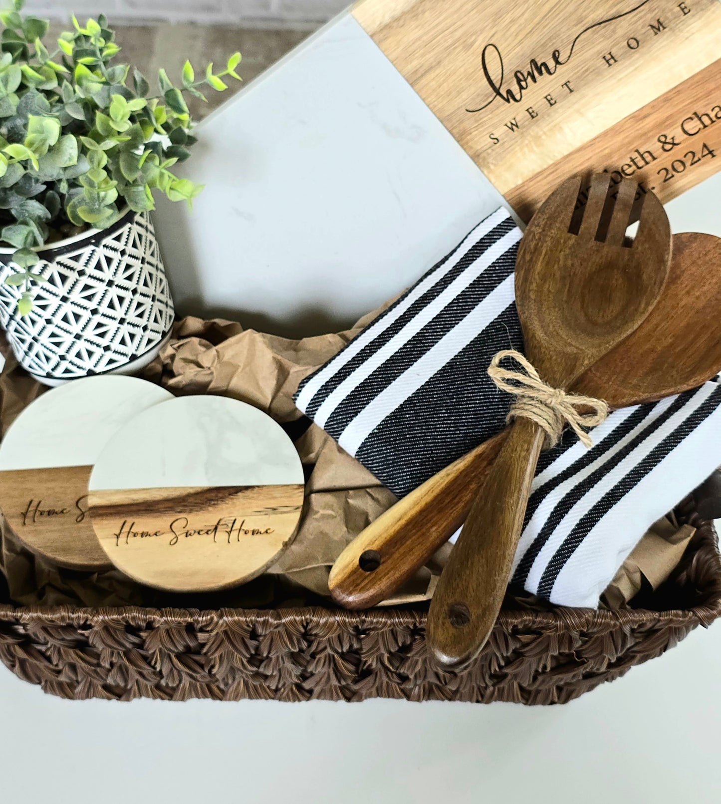 Housewarming Basket – Long Marble Cutting Board